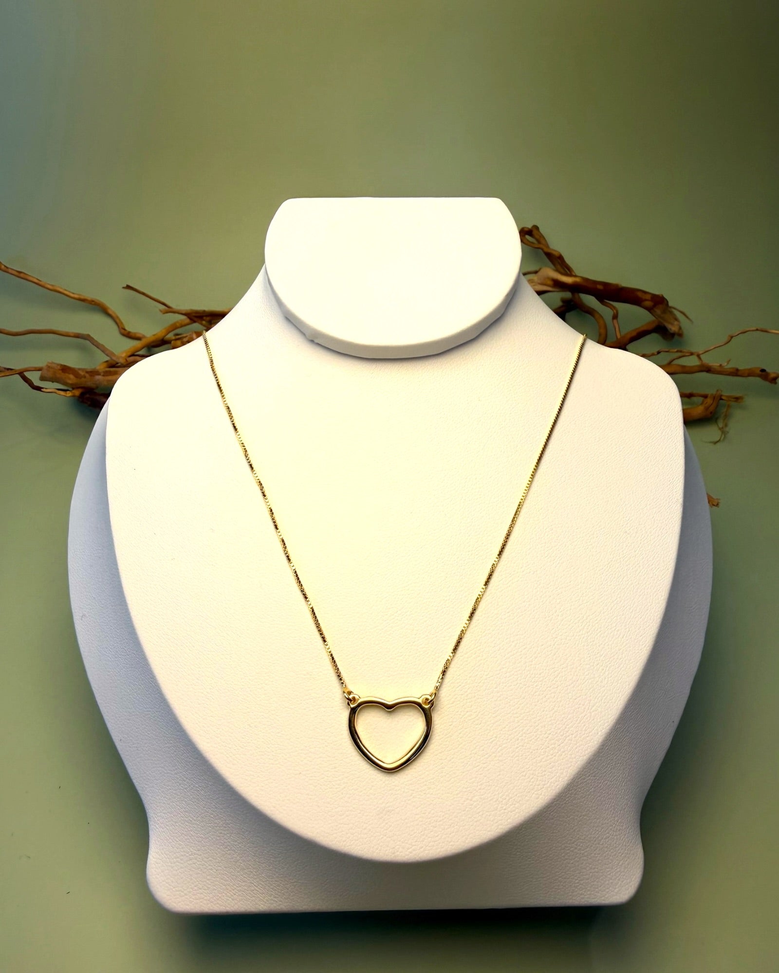 Vitória Régia Necklace