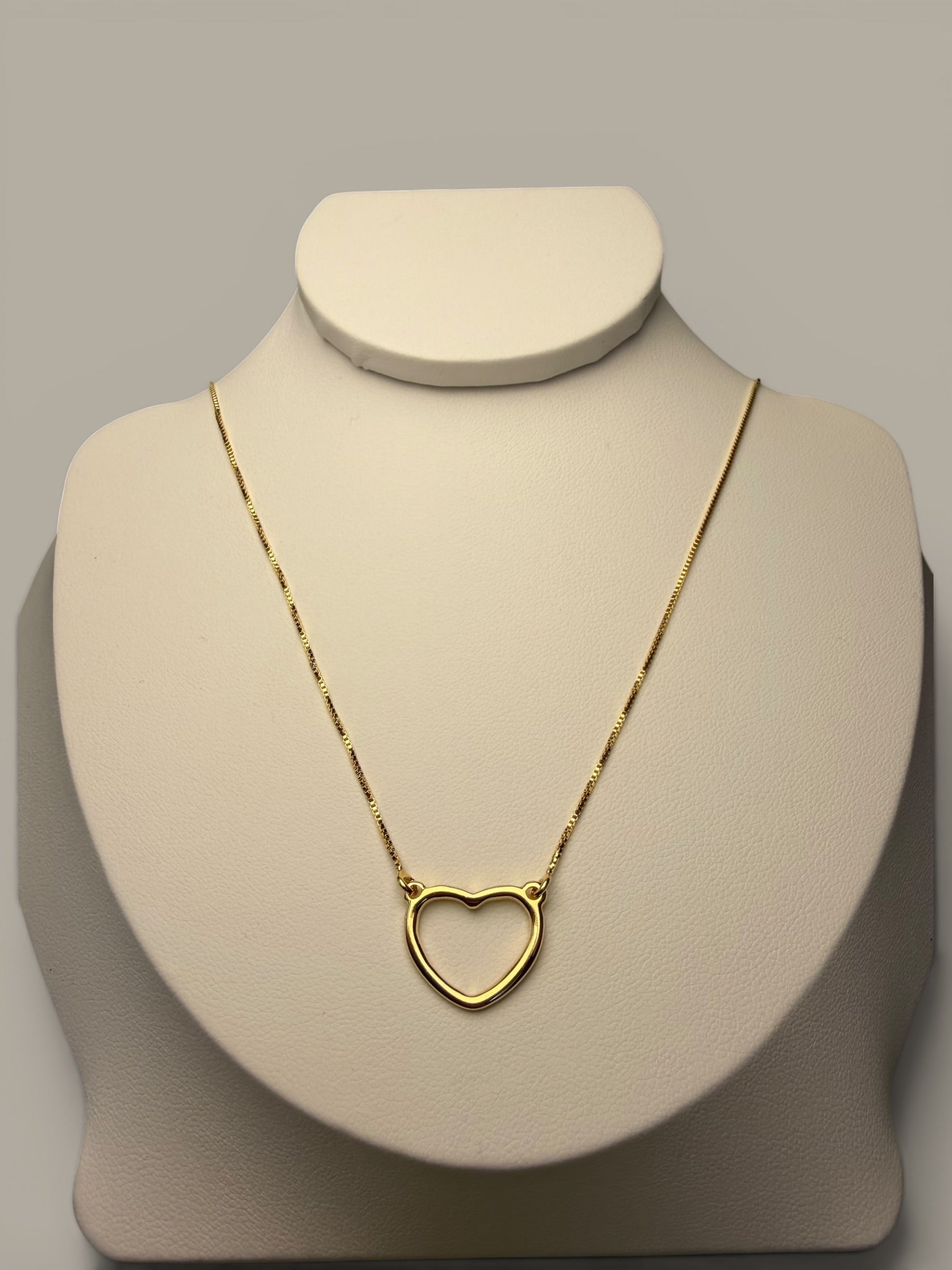 Vitória Régia Necklace