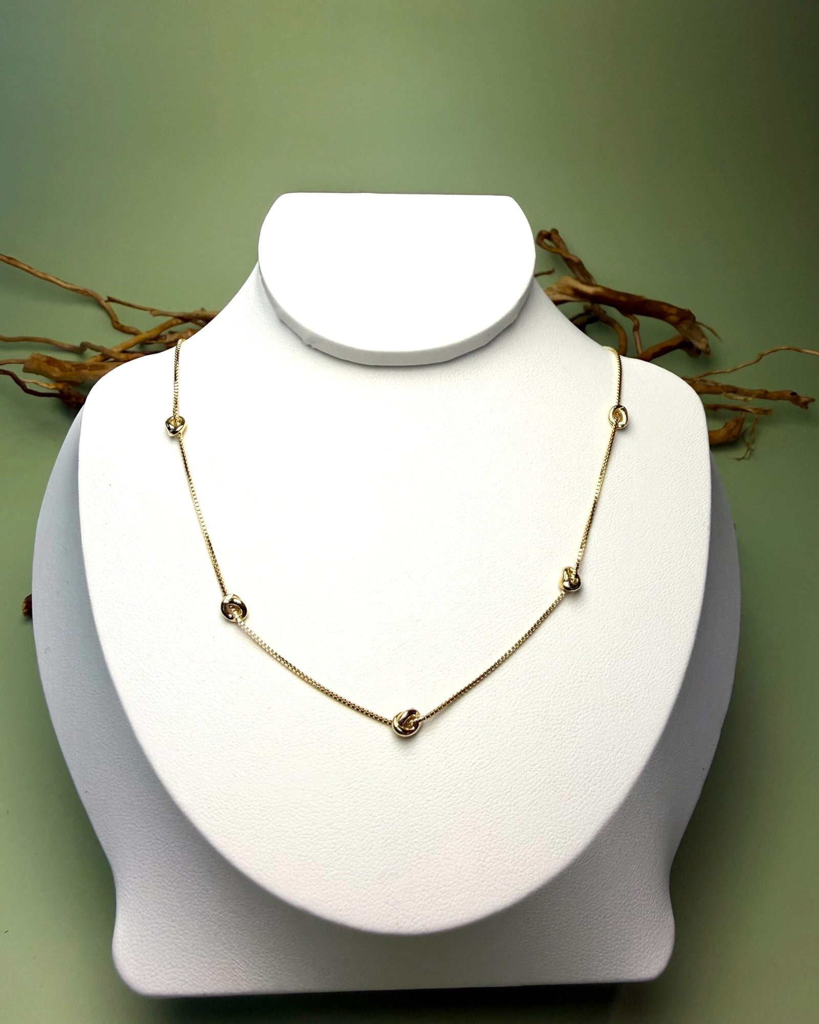 Encanto Solar Necklace